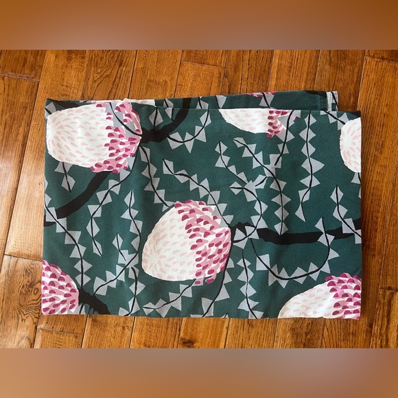 Finlayson Tablecloth with Thistle Design in Teal Multicolor - Picture 3 of 13